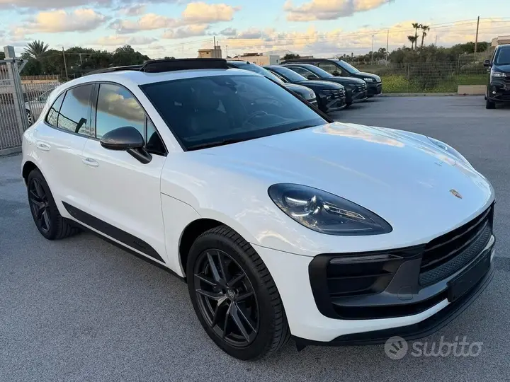 Porsche Macan 2022 photo 2