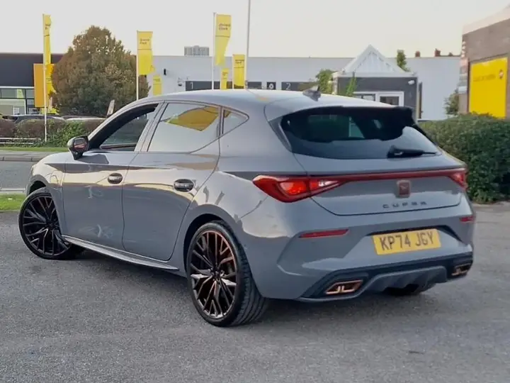 Cupra Leon 2024 photo 2