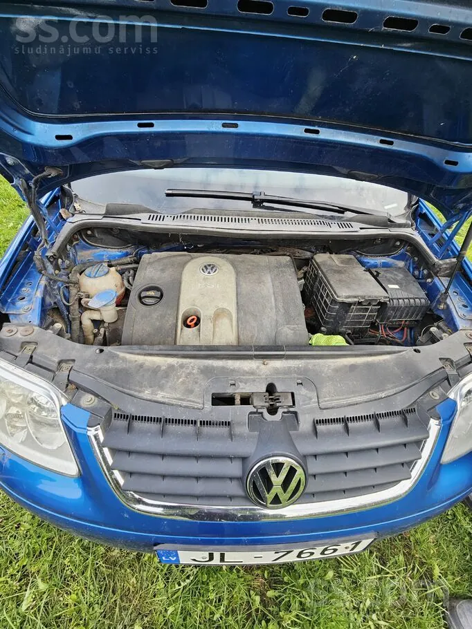Volkswagen Touran 2003 photo 5