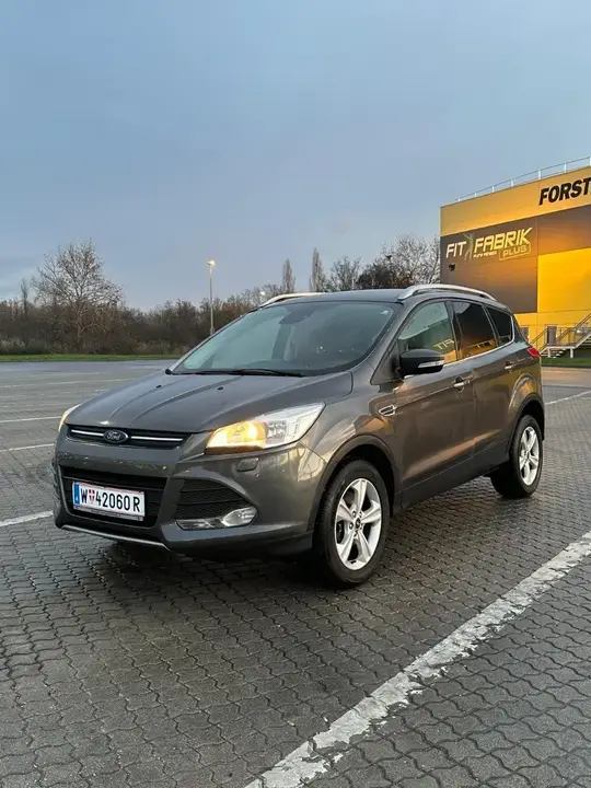Ford Kuga 2016 photo 2