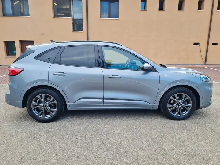Ford Kuga 2021 photo 3