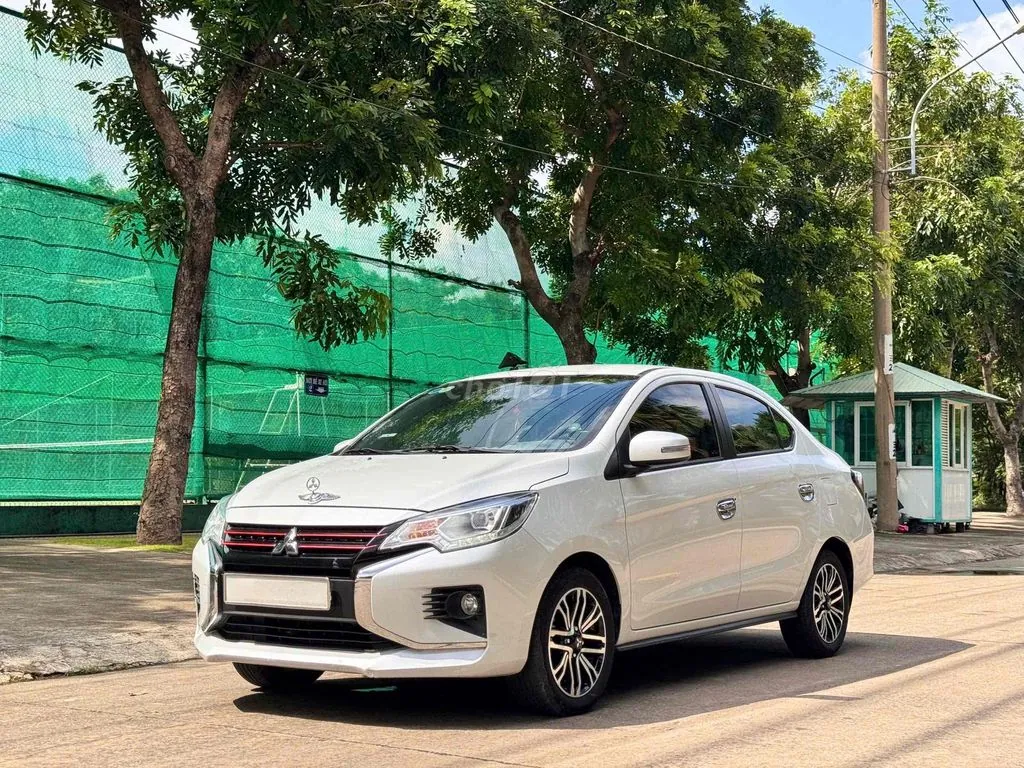 Mitsubishi Attrage 2023 photo 2