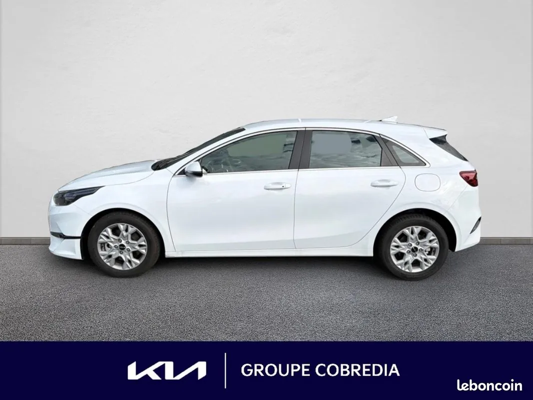 Kia Ceed 2026 photo 2
