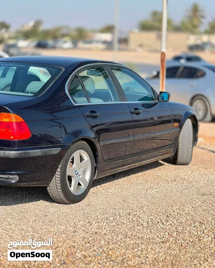 BMW 3 Series 2001 photo 2