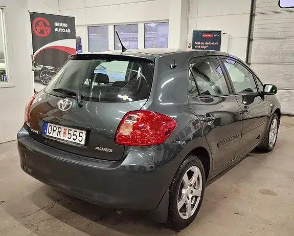 Toyota Auris 2008 photo 4