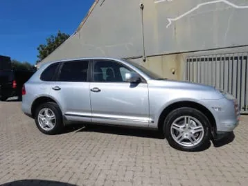 Porsche Cayenne 2009 photo 2