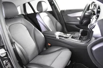 Mercedes-Benz C180 2021 photo 3