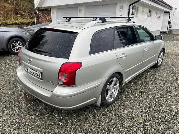 Toyota Avensis 2006 photo 3