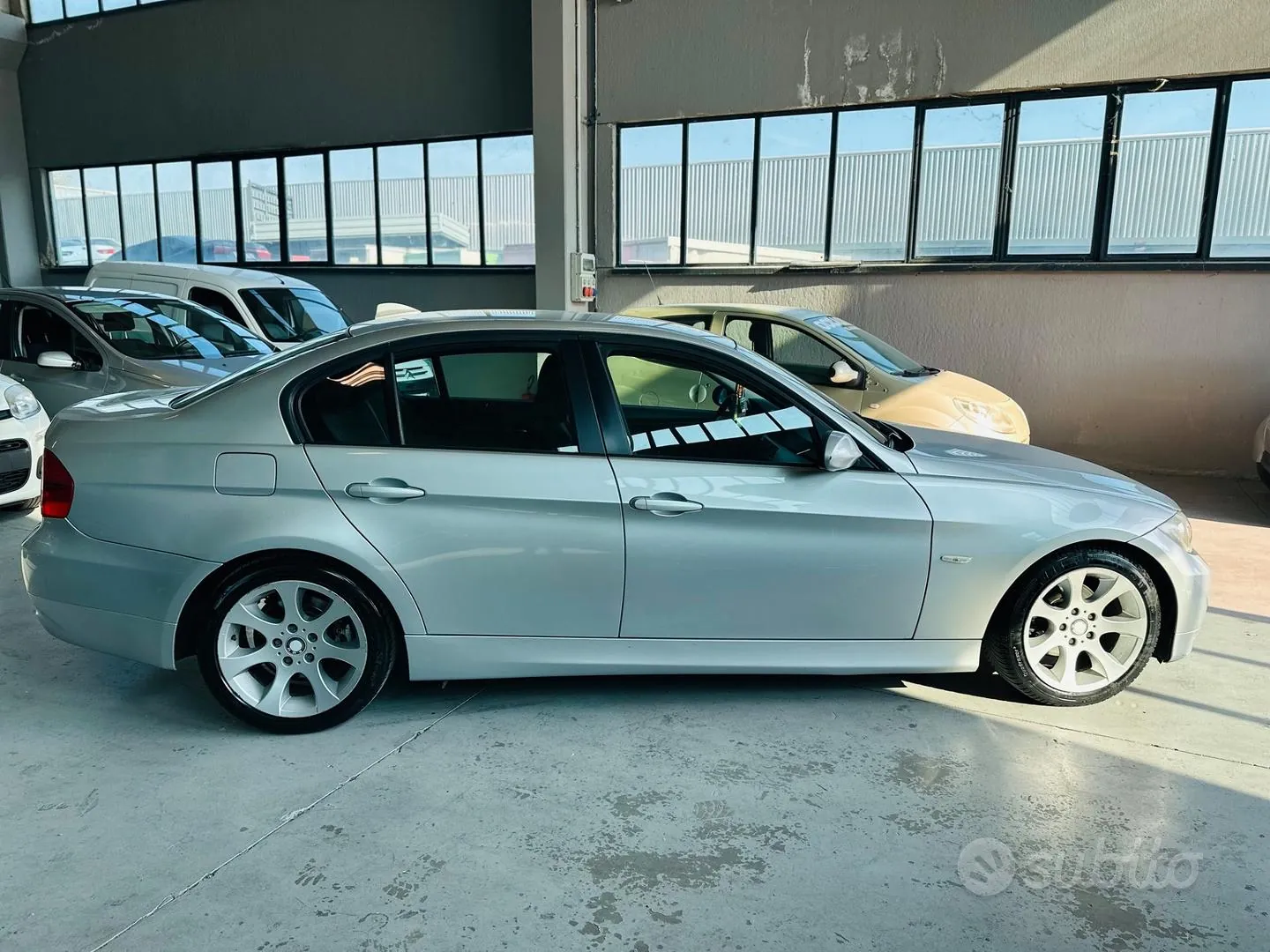 BMW 320 2005 photo 5