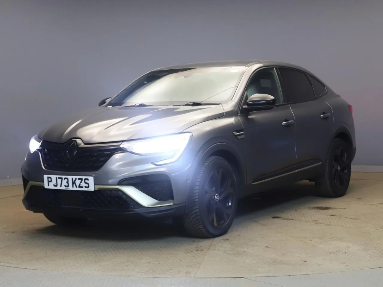 Renault Arkana 2023 photo 2