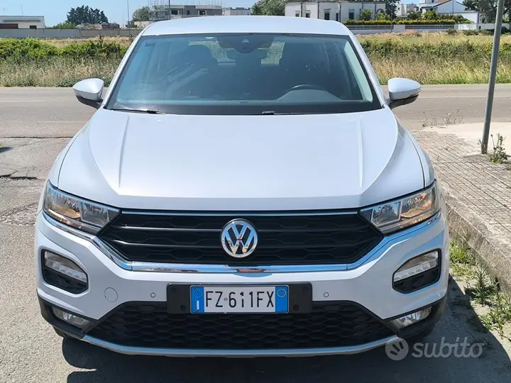 Volkswagen T-Roc 2019 photo 2