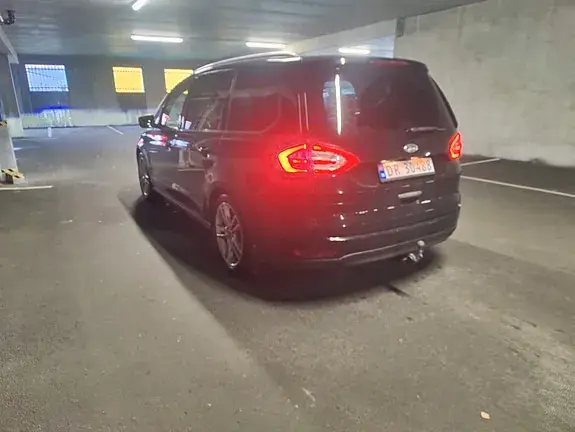 Ford Galaxy 2017 photo 2