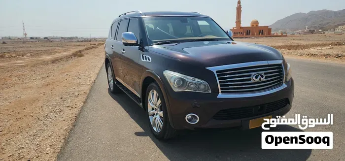 Infiniti Qx56 2011 photo 2