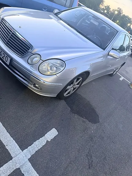 Mercedes-Benz E200 2005 photo 4