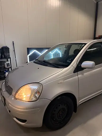 Toyota Yaris 2005 photo 5