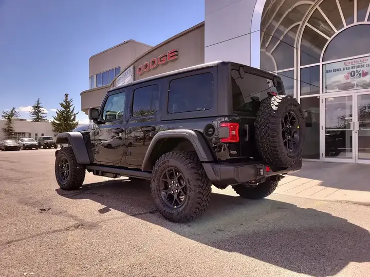Jeep Wrangler 2026 photo 2