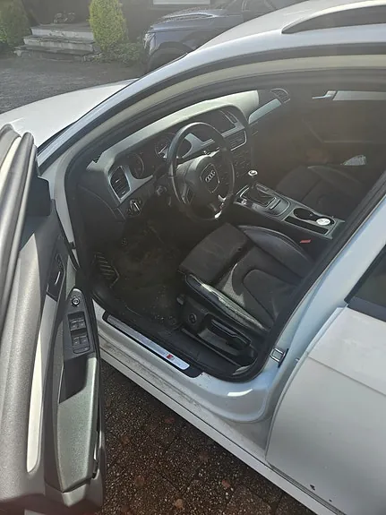 Audi A4 2010 photo 5