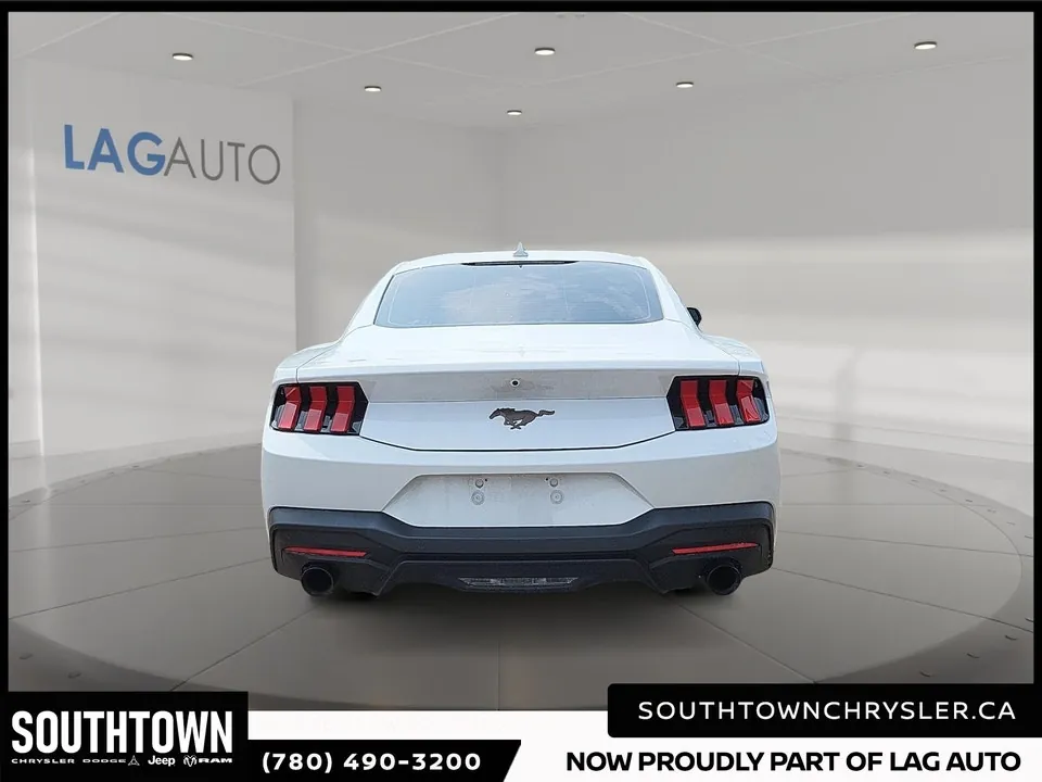 Ford Mustang 2025 photo 3