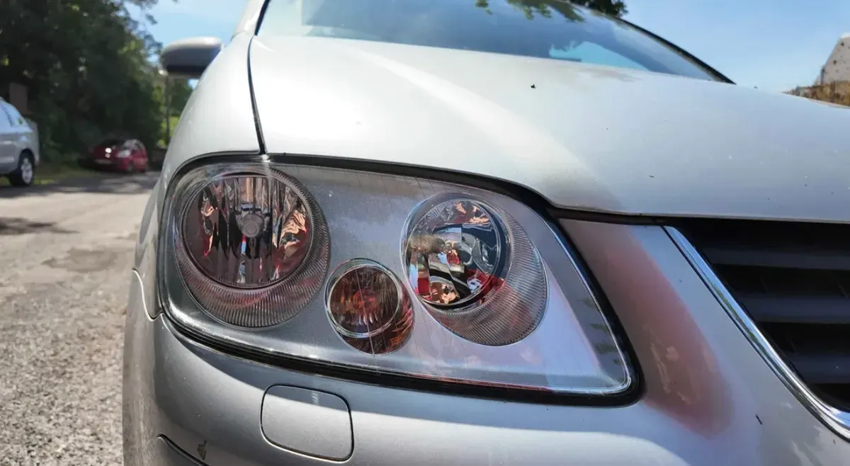 Volkswagen Touran 2004 photo 2