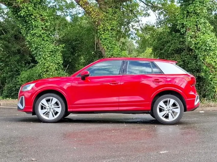 Audi Q2 2022 photo 4