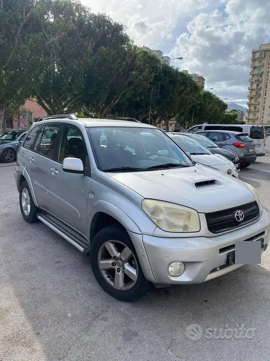 Toyota Rav4 2004 photo 2