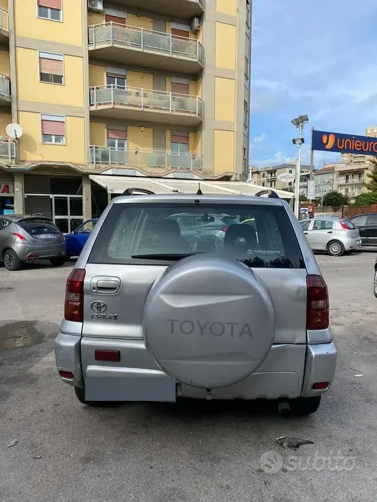 Toyota Rav4 2004 photo 3