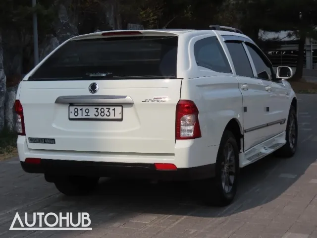 KG Mobility Korando 2014 photo 3