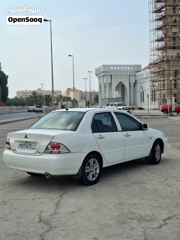 Mitsubishi Lancer 2010 photo 3
