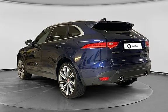 Jaguar F-Pace 2017 photo 3