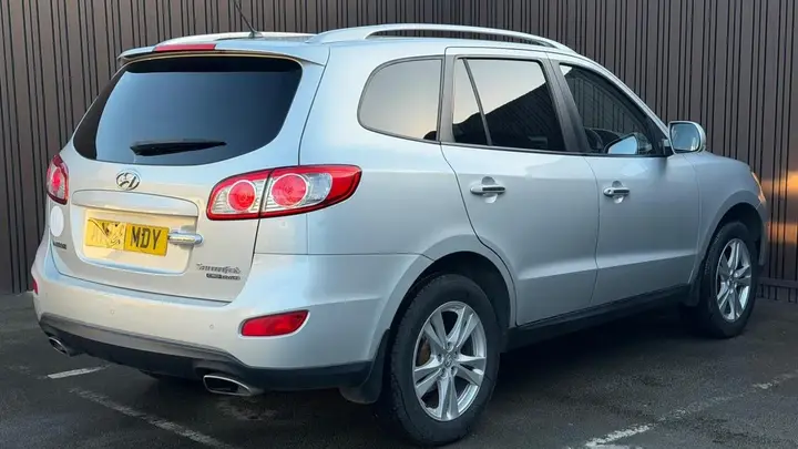 Hyundai Santa Fe 2010 photo 4