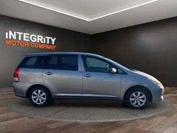 Toyota Wish 2006 photo 3
