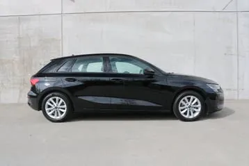 Audi A3 2023 photo 3