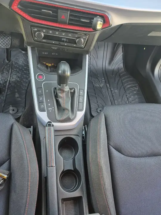 Seat Arona 2022 photo 2
