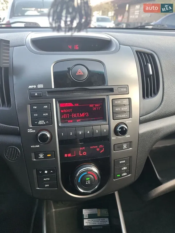Kia Cerato 2010 photo 4