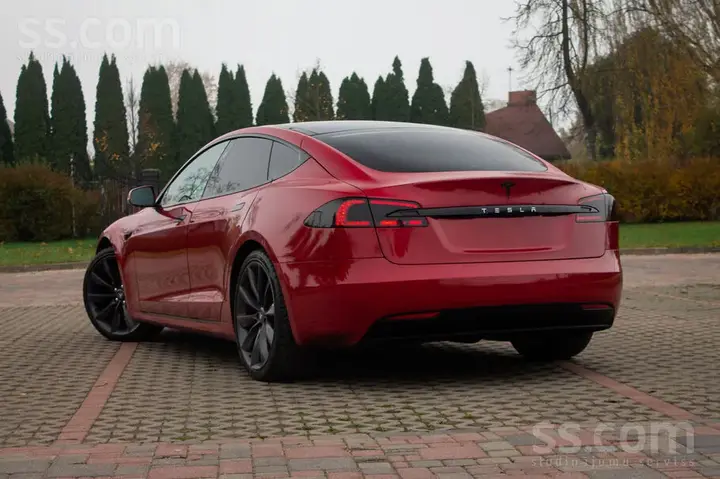 Tesla Model S 2018 photo 4