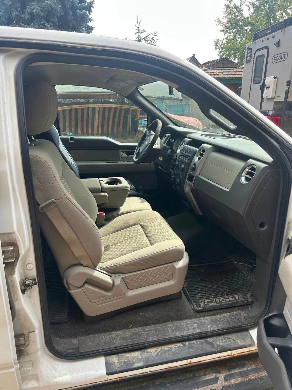 Ford F-150 2010 photo 4