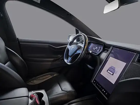 Tesla Model X 2019 photo 2