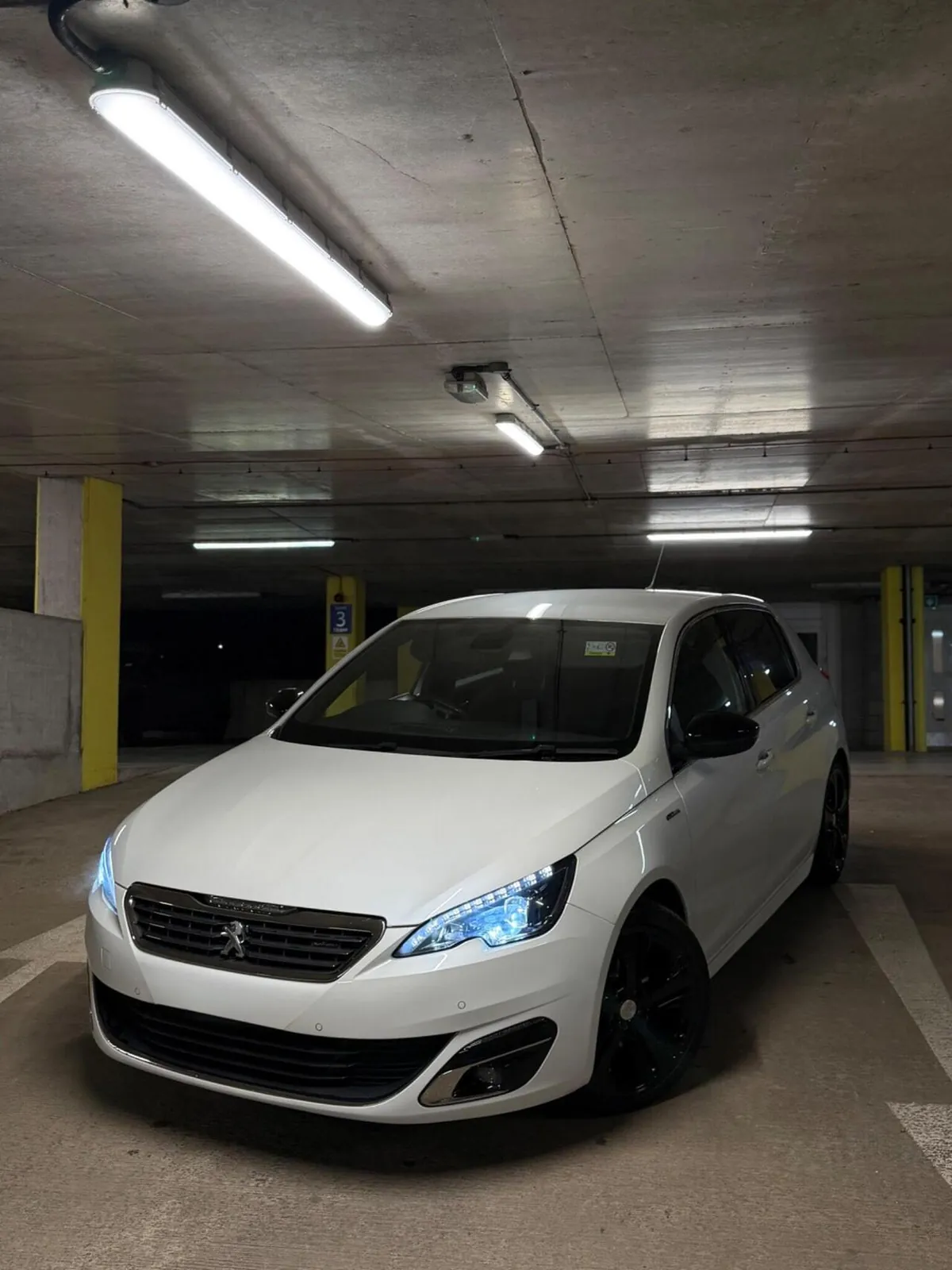 Peugeot 308 2017 photo 2