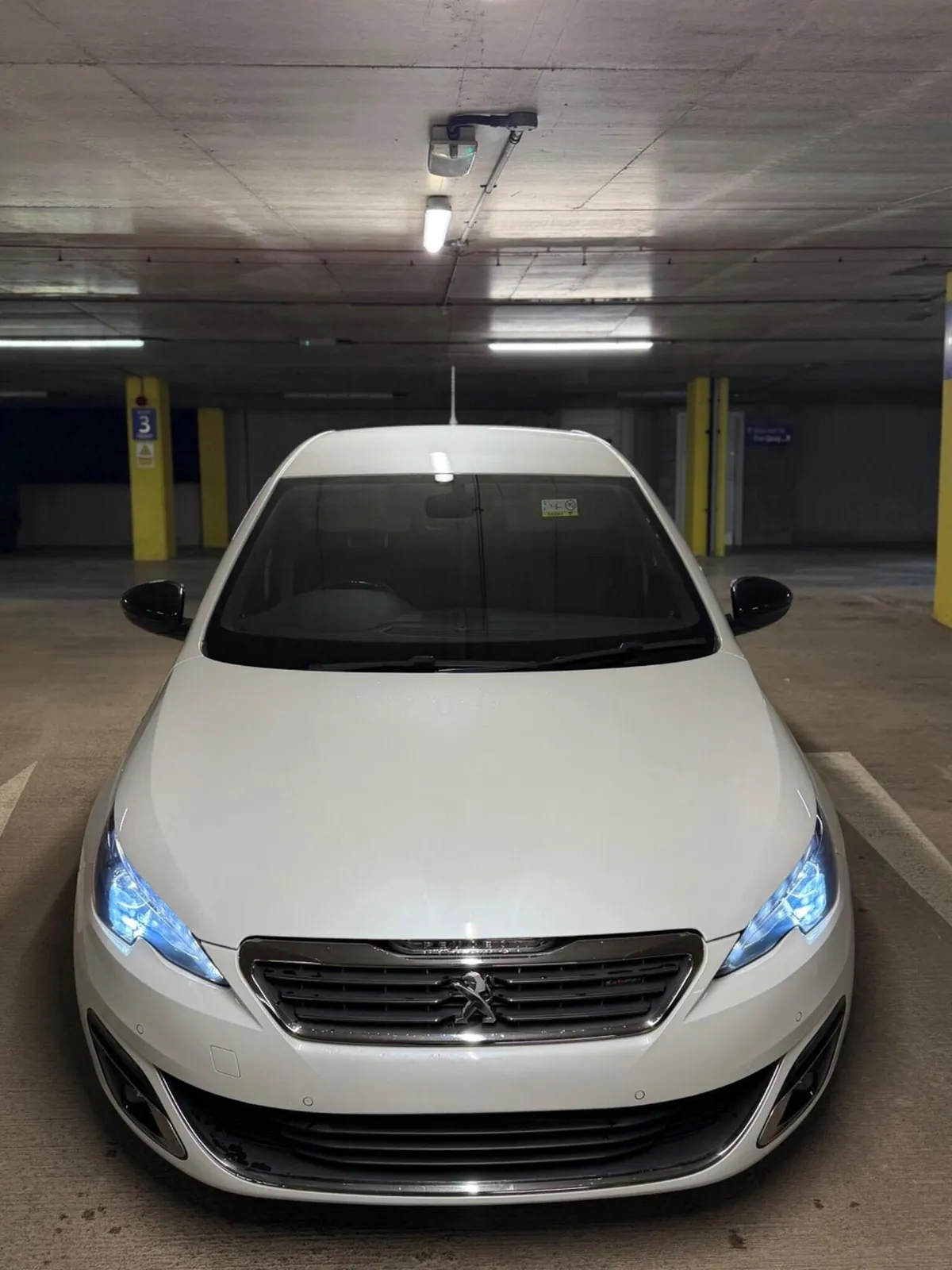 Peugeot 308 2017 photo 3