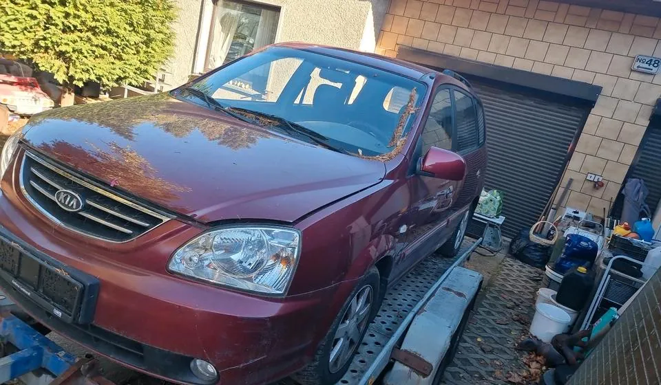 Kia Carens