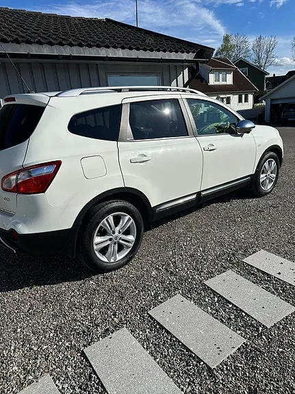 Nissan Qashqai 2012 photo 5