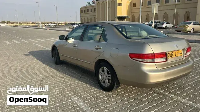 Honda Accord 2003 photo 2