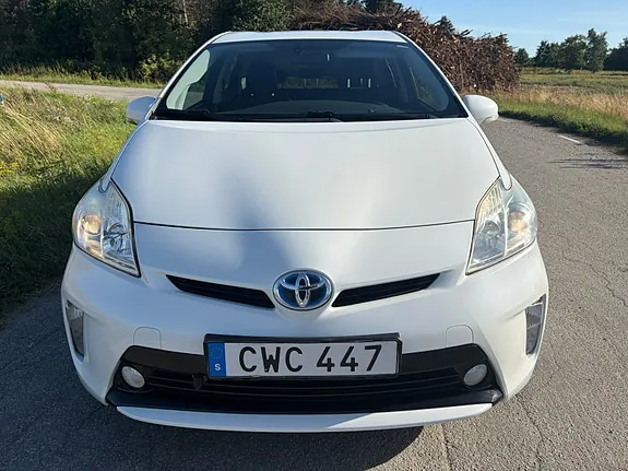Toyota Prius 2012 photo 2