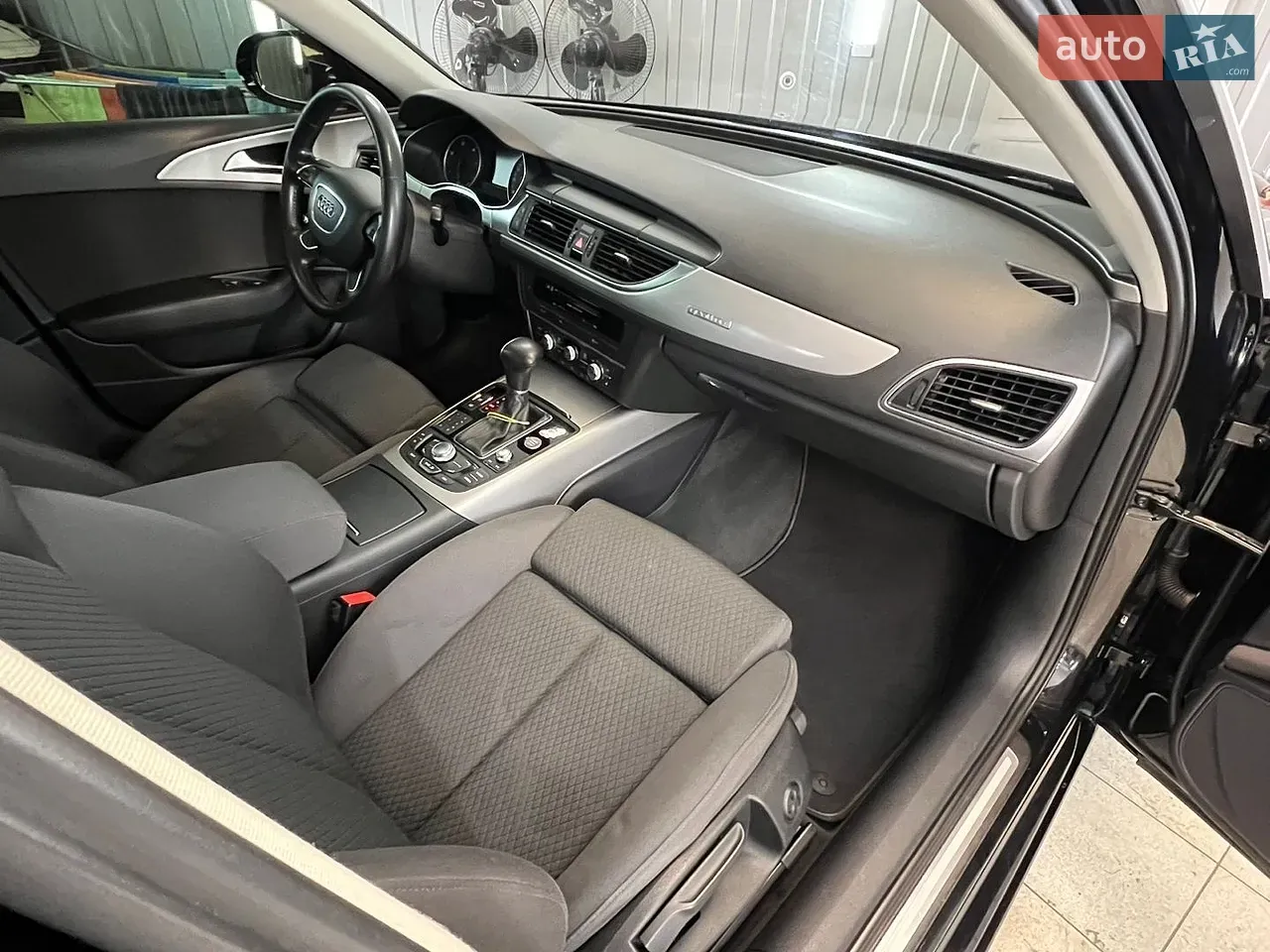 Audi A6 2012 photo 4