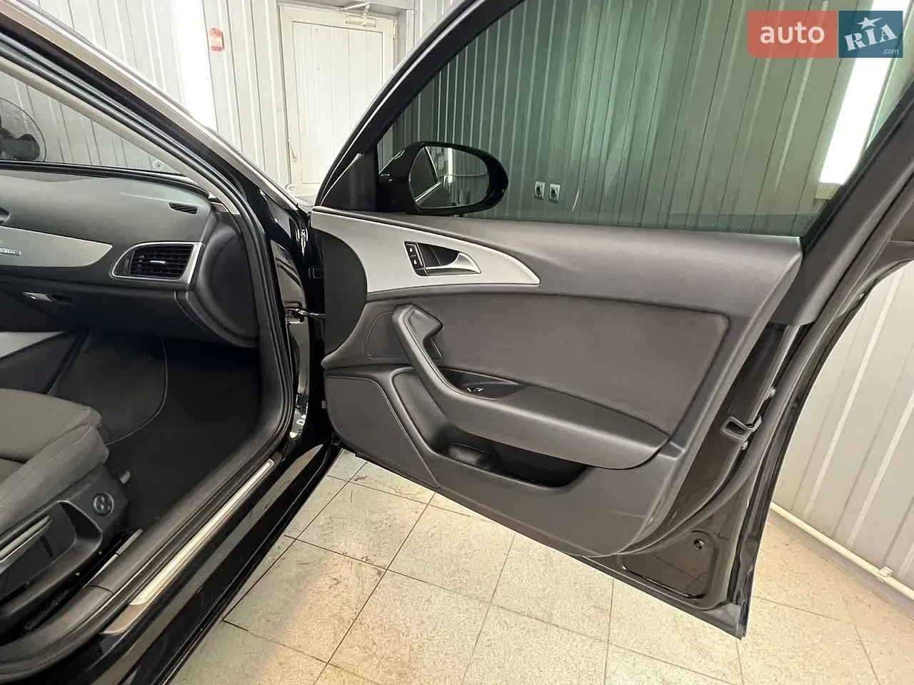 Audi A6 2012 photo 3