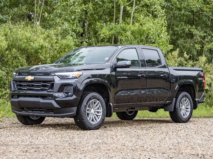 Chevrolet Colorado 2026 photo 3
