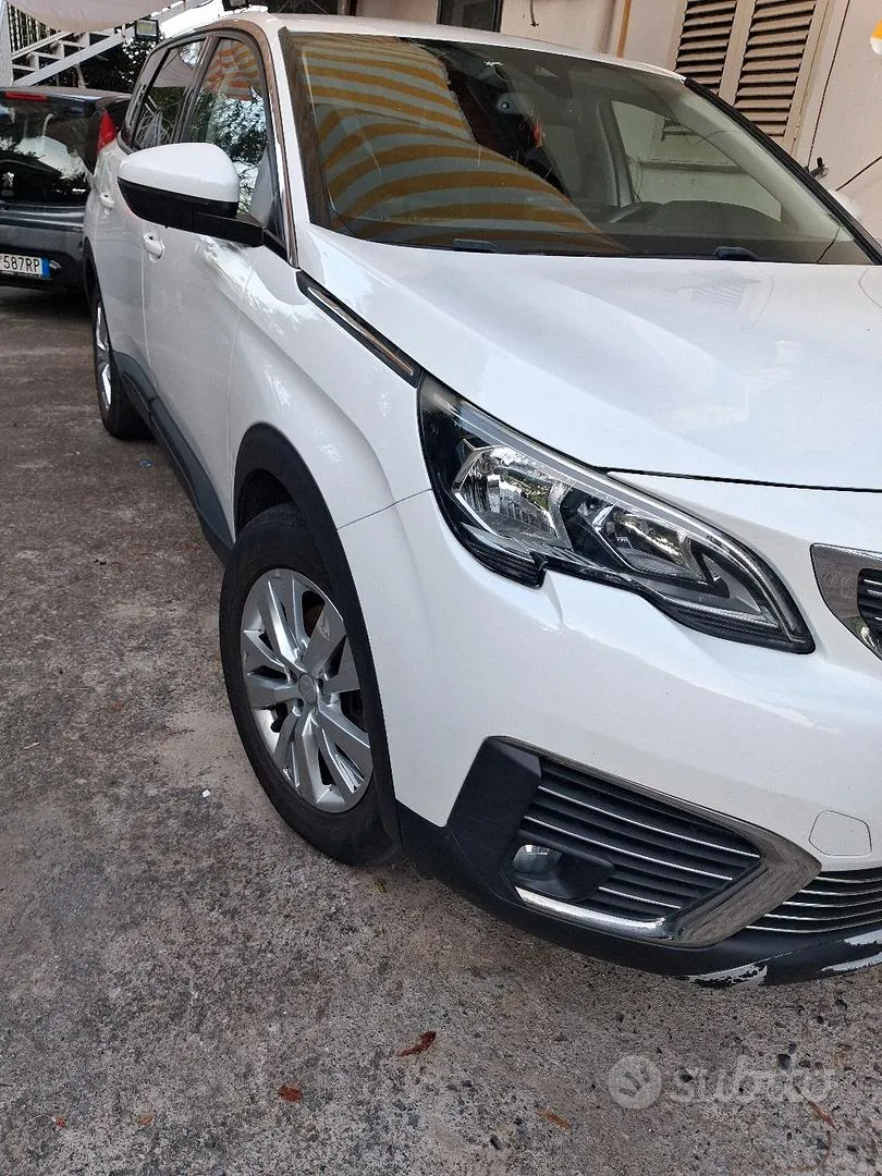 Peugeot 5008 2019 photo 4