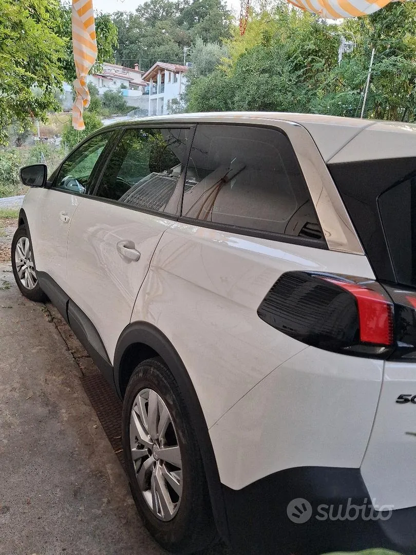 Peugeot 5008 2019 photo 5