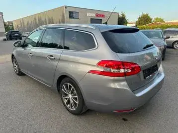 Peugeot 308 2015 photo 4