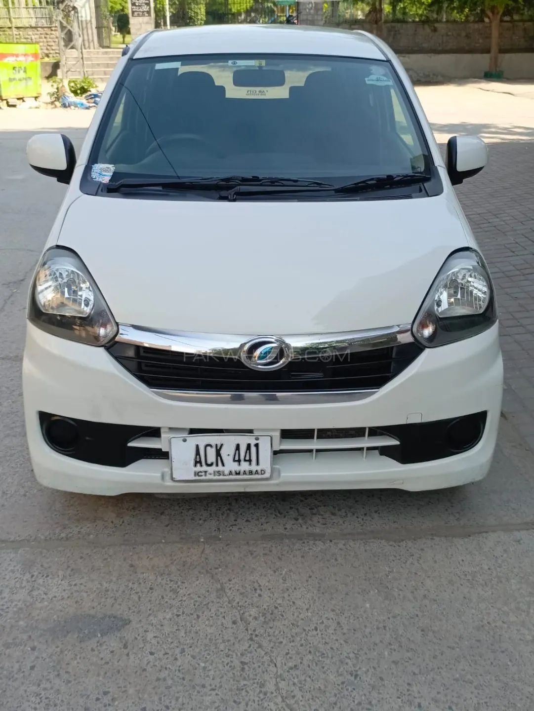 Daihatsu Mira